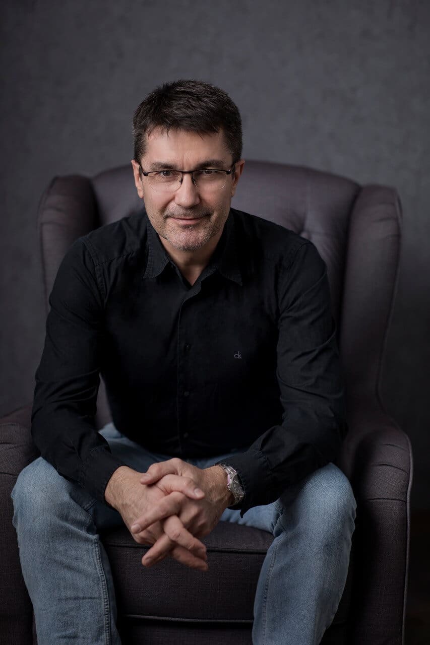 Csizi András mentálhigiénés szakember, képzésben lévő pár- és családterapeuta – bemutatkozás